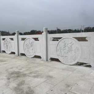 阜新芝麻白河道栏杆 石材栏杆