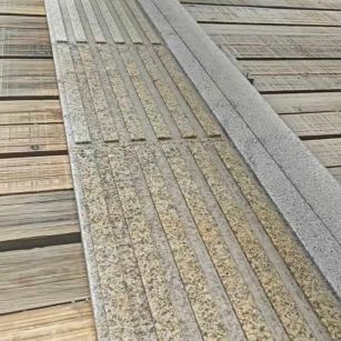 阜新黄金麻盲道石 盲条