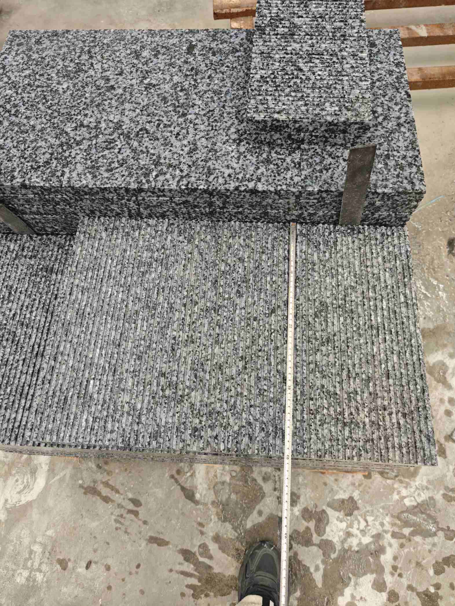 阜新芝麻黑拉丝面