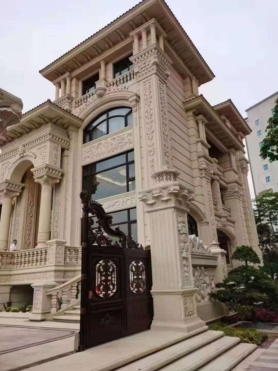 阜新黄金麻别墅外墙异形定制