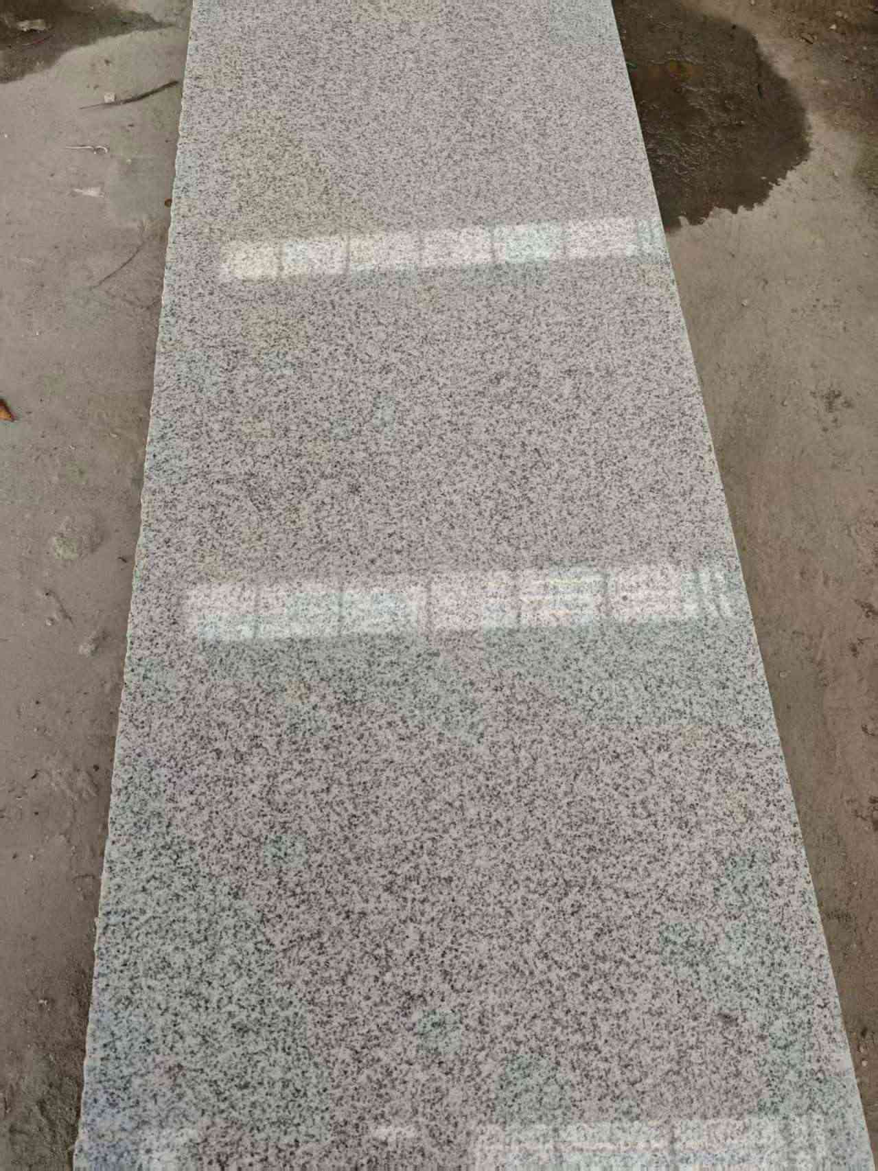 阜新芝麻白光面毛板